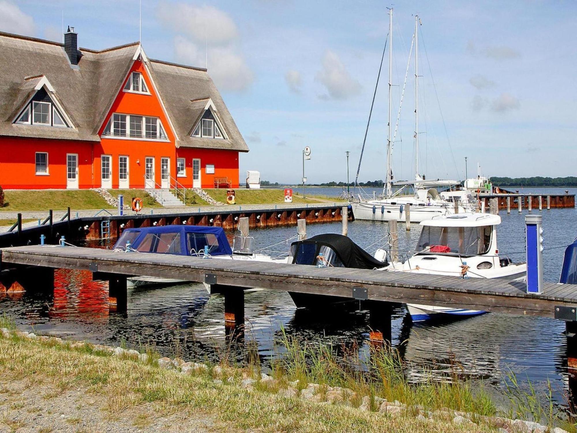 Ferienhaus Lotsenhaus Am Breetzer Bodden In Vieregge Luaran gambar