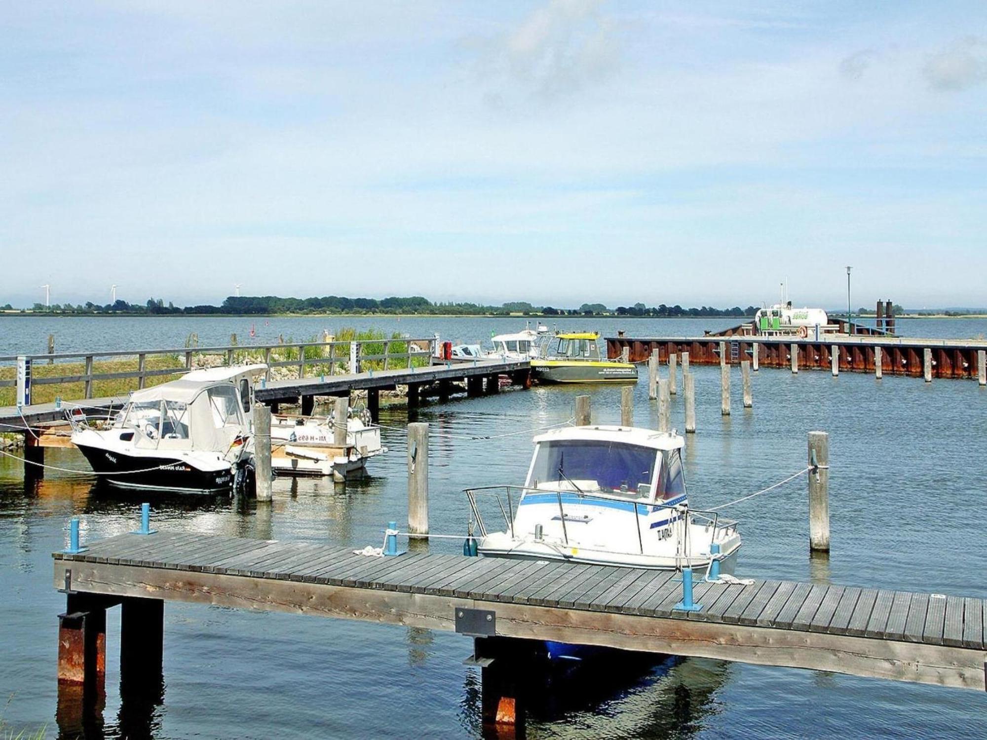 Ferienhaus Lotsenhaus Am Breetzer Bodden In Vieregge Luaran gambar